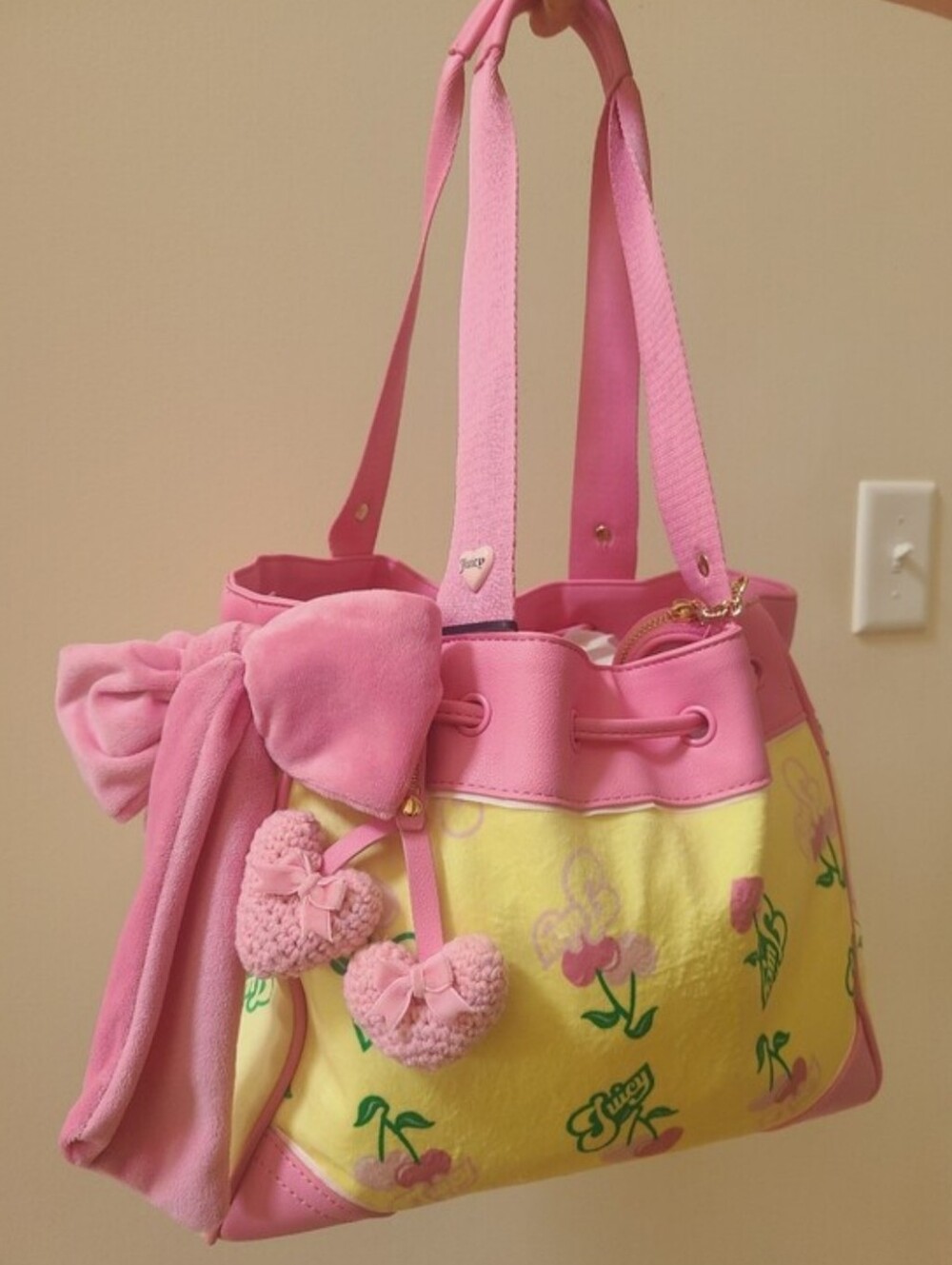 Juicy Couture Bag 💗 - Picture 2 of 5